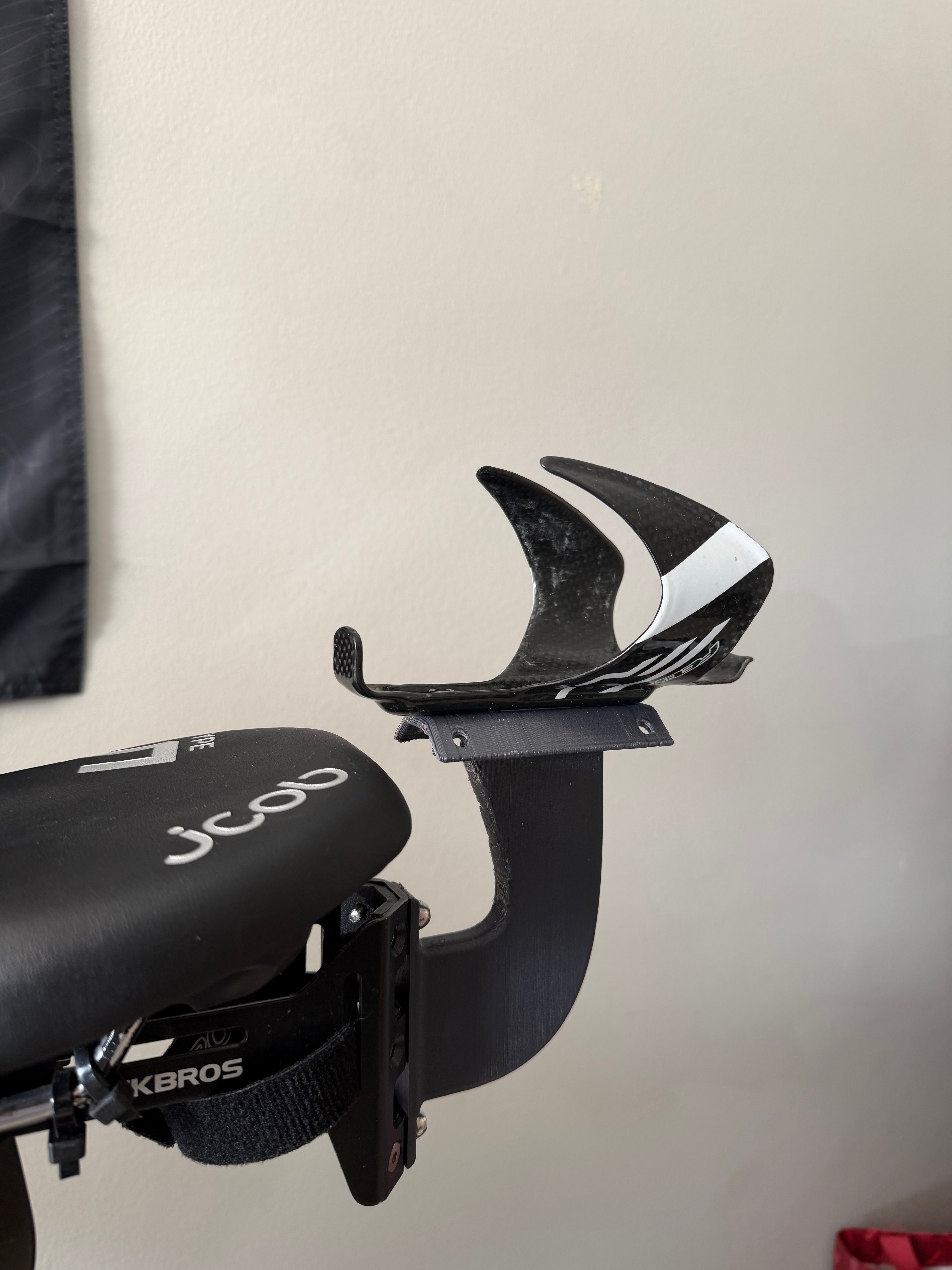 Aero Rear Bottle Cage Adapter – Vertical to Horizontal Mount